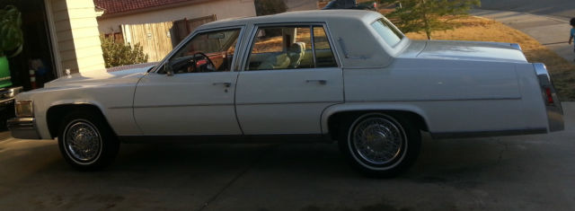 1979 Cadillac Fleetwood - photo 2
