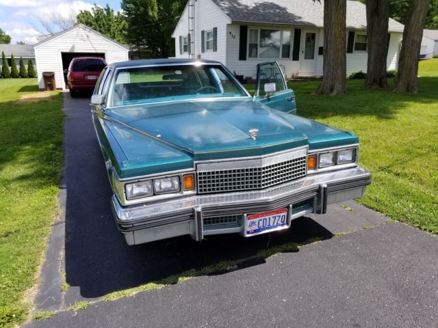 1979 Cadillac Fleetwood Brougham Sedan 4-Door - photo 3