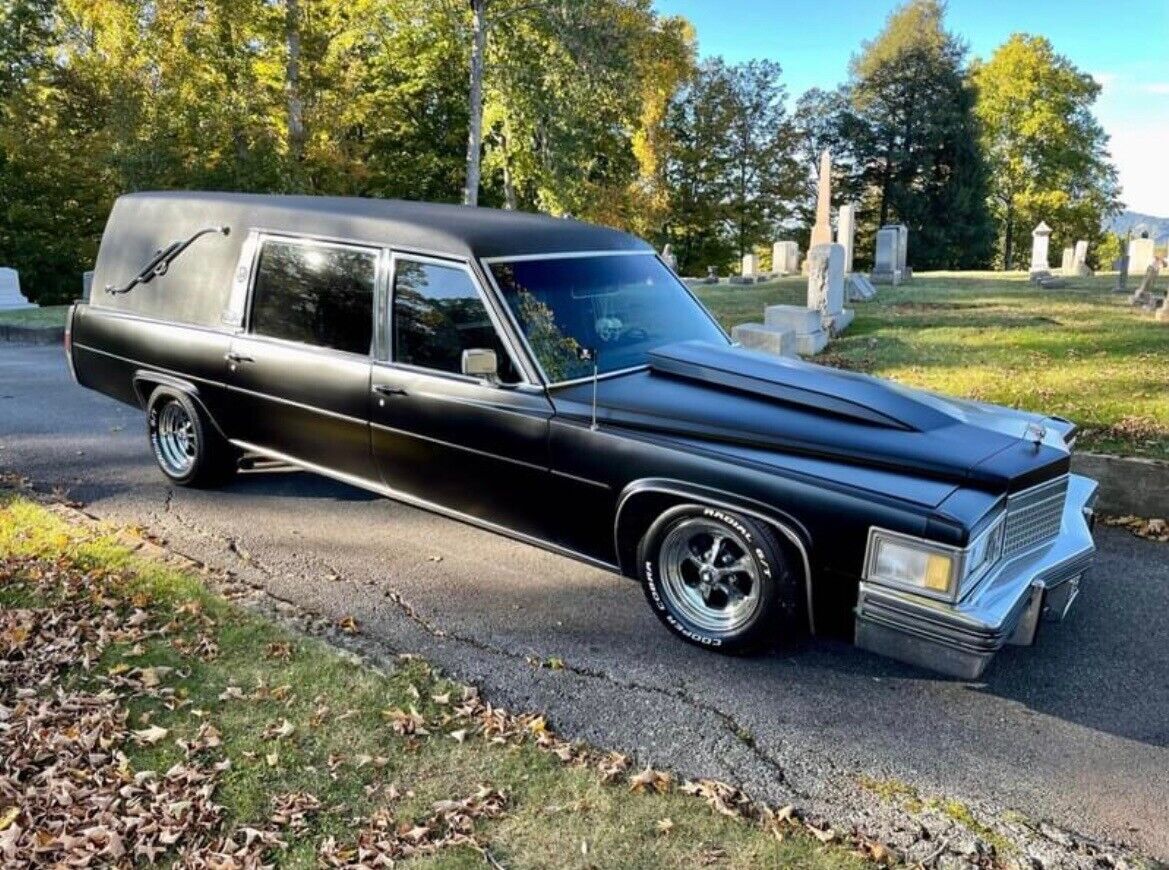 1979 Cadillac Fleetwood Sedan Black RWD Automatic Hearse 1979 Cadillac Fleetwood Hearse