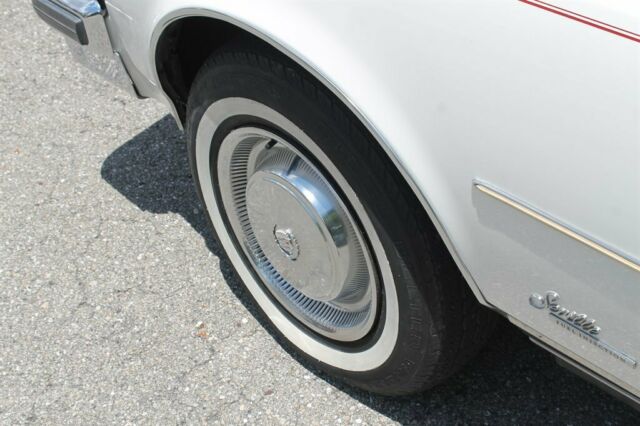 1979 Cadillac Seville 72,000 miles Moonroof - photo 11