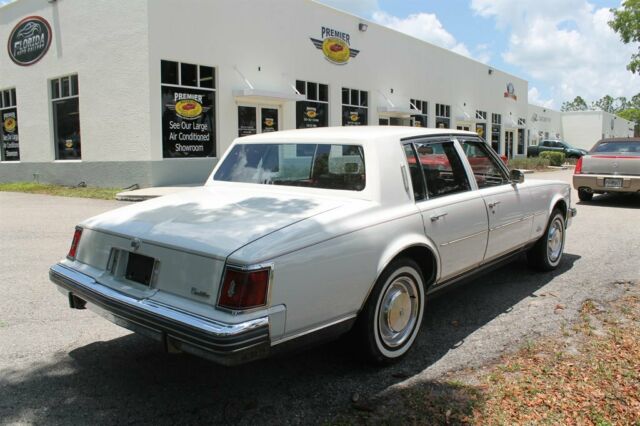 1979 Cadillac Seville 72,000 miles Astro Roof $1600 Option CB Radio - photo 9