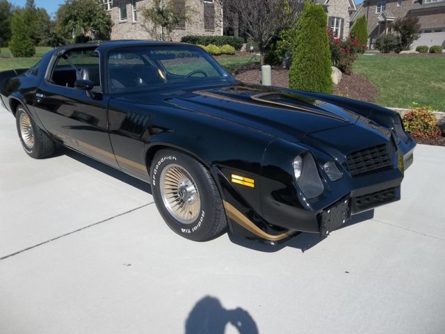 1979 Chevrolet Camaro t-tops