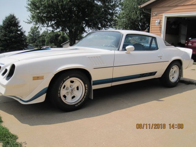 1979 Chevrolet Camaro Z28 - photo 2