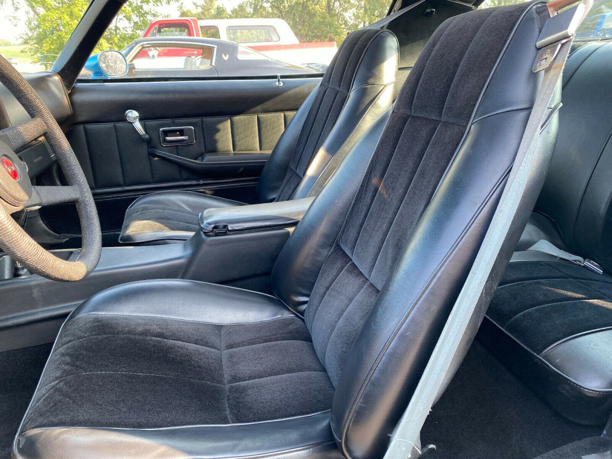 1979 Chevrolet Camaro Z28, 350ci 5.7L - 4 Speed, T-Tops, AC, Blue - photo 13