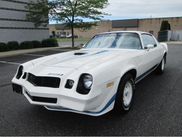 1979 Chevrolet Camaro Z28 4 Speed Hurst 350 V8 T-Tops White Sharp Car Rare Find 1979 Chevrolet Camaro Z28