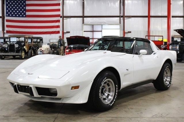 1979 Chevrolet Corvette 26234 Miles White Coupe L82 350 V8 4 Speed Manual 1979 Chevrolet Corvette --
