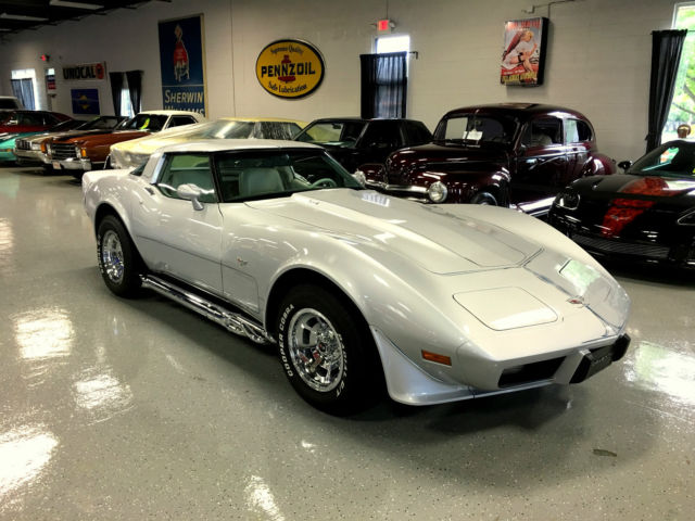1979 CHEVROLET CORVETTE -5 SPEED-A/C- NEW CRATE ZZ4 350CI -OVER THE TOP BUILD 1979 Chevrolet Corvette 5 SPEED WITH AIR CONDITIONING