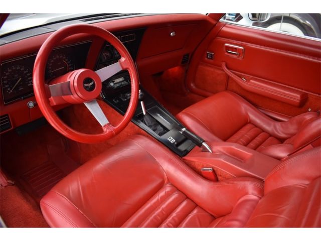 1979 Chevrolet Corvette - photo 2