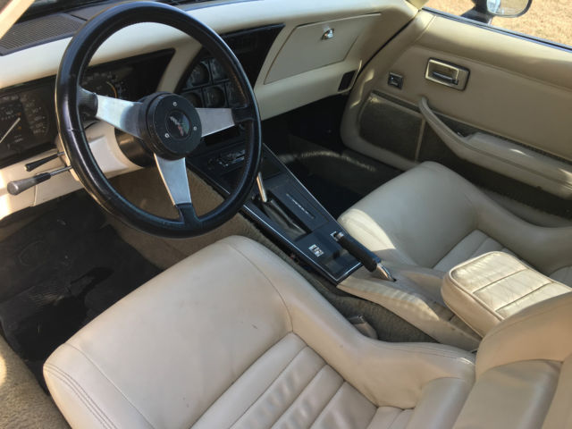 1979 Chevrolet Corvette Base Coupe 2-Door T-Top - photo 8