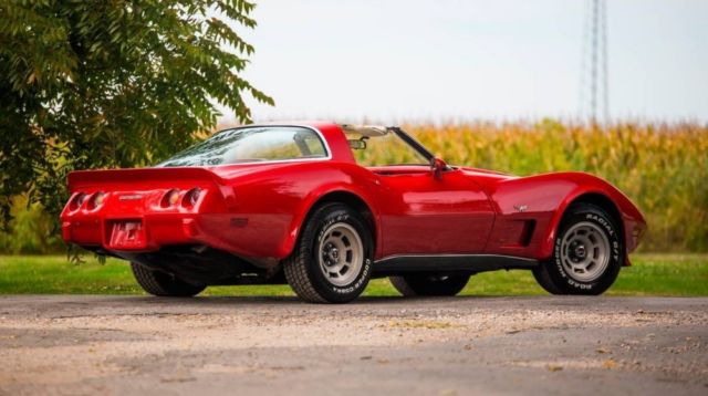 1979 Chevrolet Corvette -Red Hot Ready Summer Fun!! - photo 3