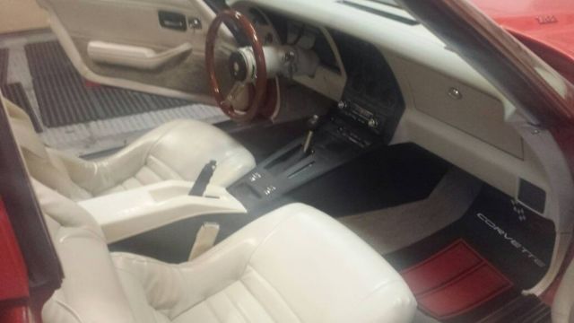 1979 Chevrolet Corvette -Red Hot Ready Summer Fun!! - photo 8
