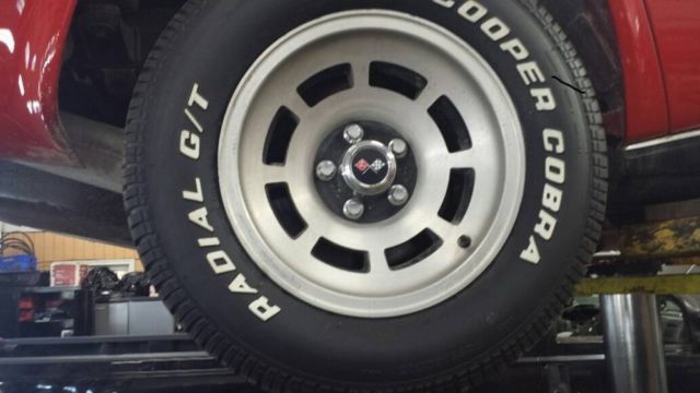 1979 Chevrolet Corvette -Red Hot Ready Summer Fun!! - photo 9