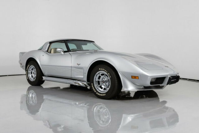 1979 Chevrolet Corvette Custom L-82 - photo 13
