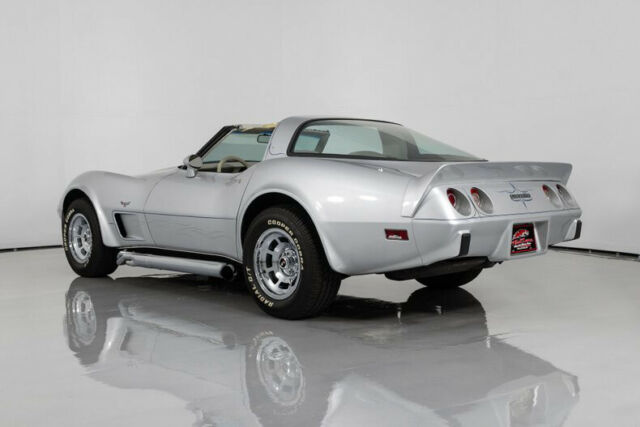 1979 Chevrolet Corvette Custom L-82 - photo 6