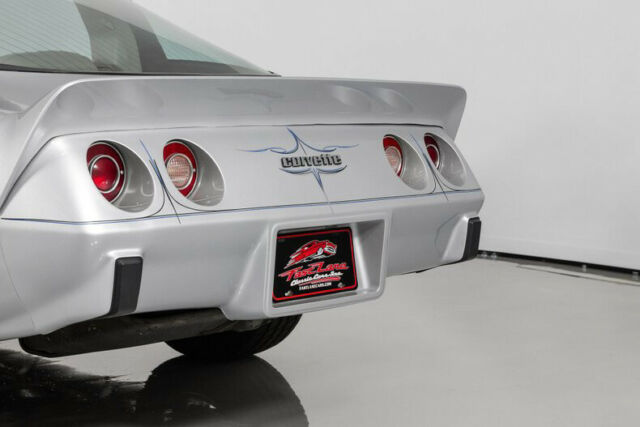 1979 Chevrolet Corvette Custom L-82 - photo 7