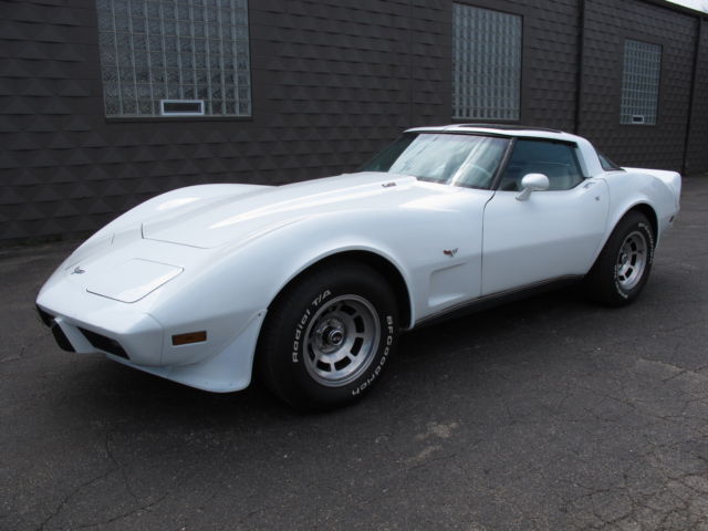 1979 Chevrolet Corvette L82 - Automatic - Only 33,590 Miles - Matching #'s 1979 Chevrolet Corvette
