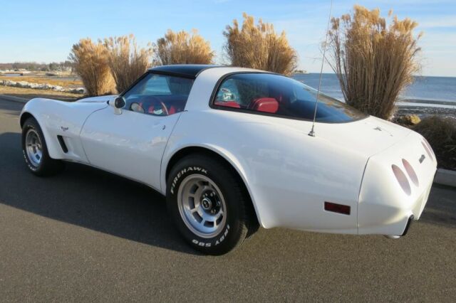 1979 Chevrolet Corvette -- - photo 3