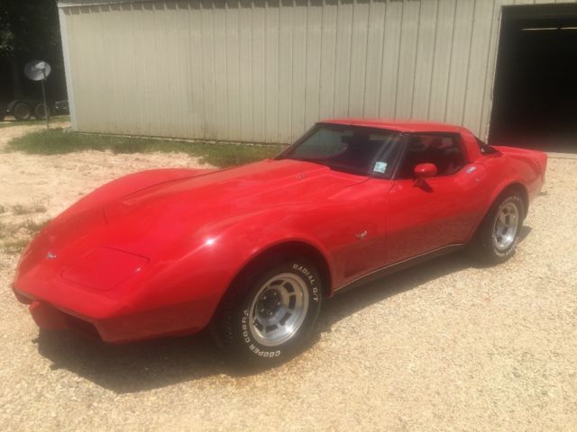 1979 Chevrolet Corvette TTops Bright Red Beautiful Runs Drives 350 Auto 79 Vette 1979 Chevrolet Corvette L82 350 Auto