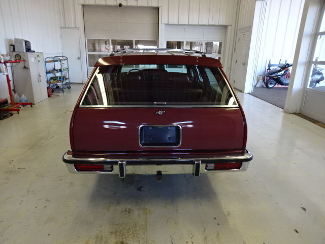 1979 Chevrolet Malibu Classic Estate Wagon 4-Door - photo 13