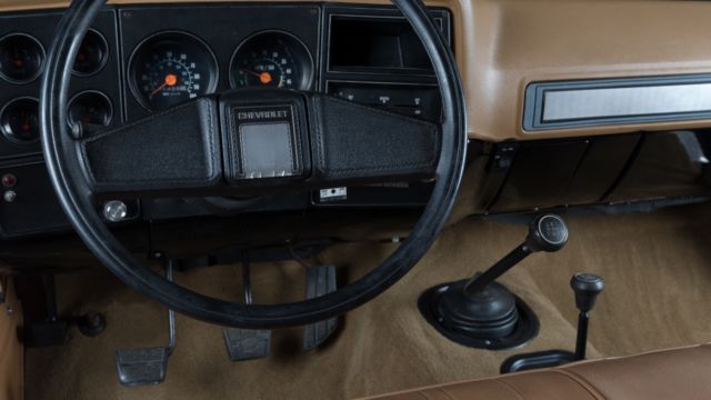 1979 Chevrolet C/K Pickup 3500 3+3 - photo 10