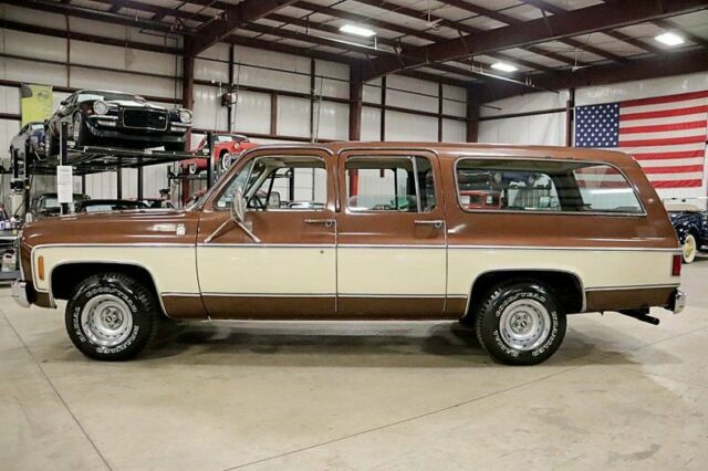 1979 Chevrolet Suburban Silverado - photo 2