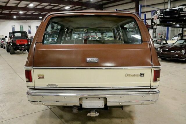 1979 Chevrolet Suburban Silverado - photo 4