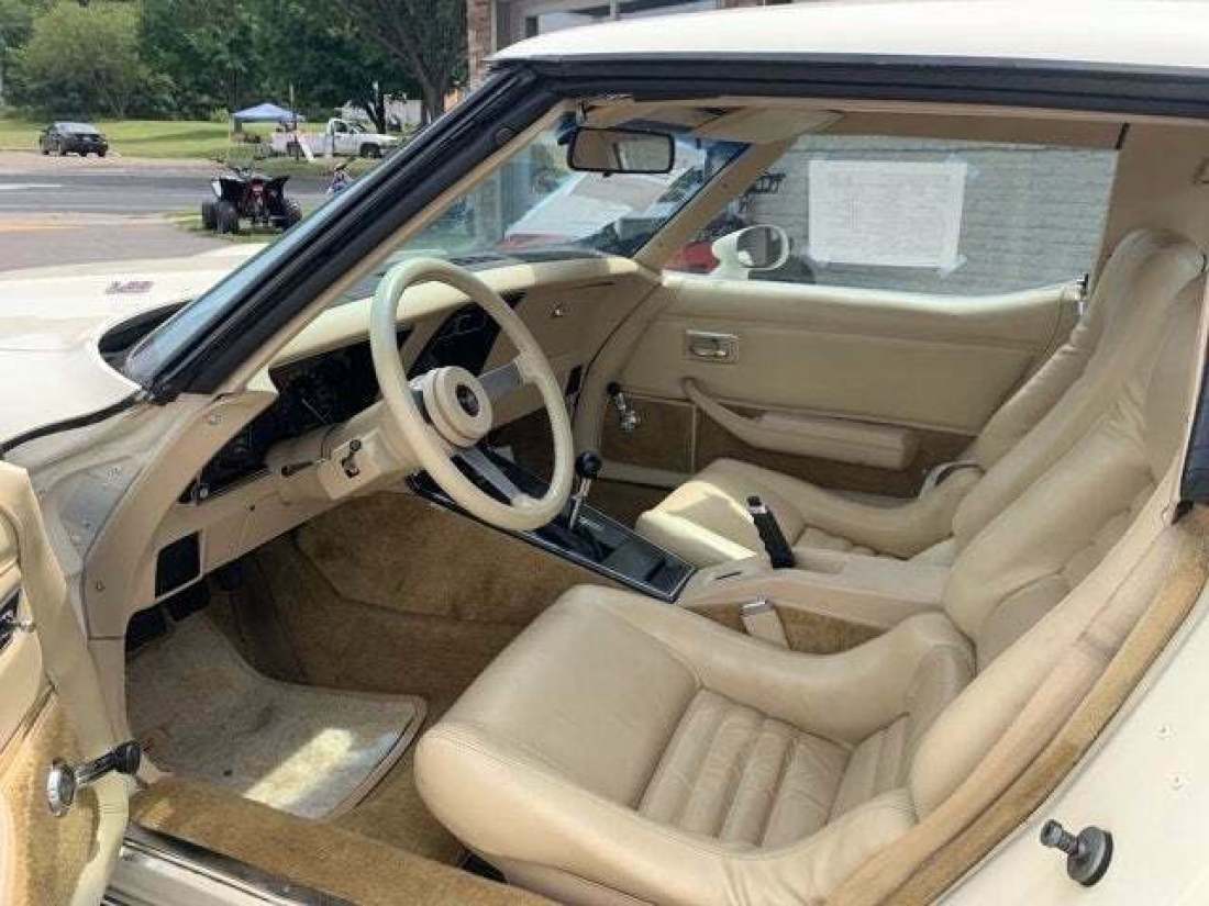 1979 Chevrolet Corvette - photo 2