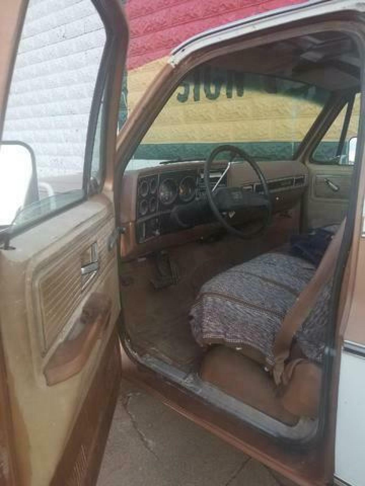 1979 Chevrolet C/K Pickup 2500 Scottsdale - photo 2