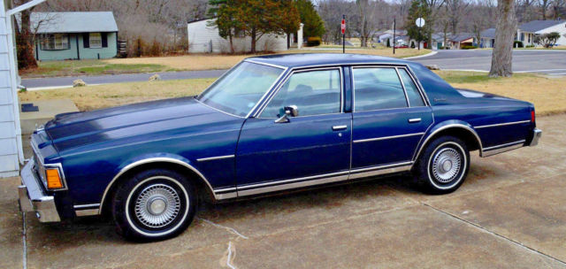1979 CHEVY CAPRICE CLASSIC- 96754 MILES 1-OWNER GARAGED PAPERWORK-ALL ORIGINAL! 1979 Chevrolet CAPRICE CLASSIC 4-DOOR LOADED