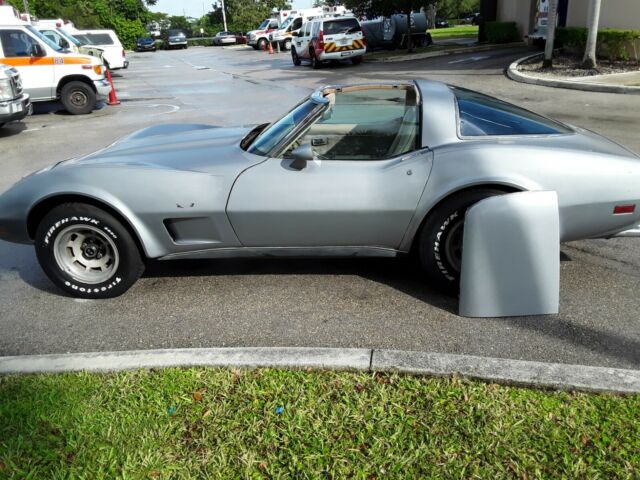 1979 Chevrolet Corvette - photo 2