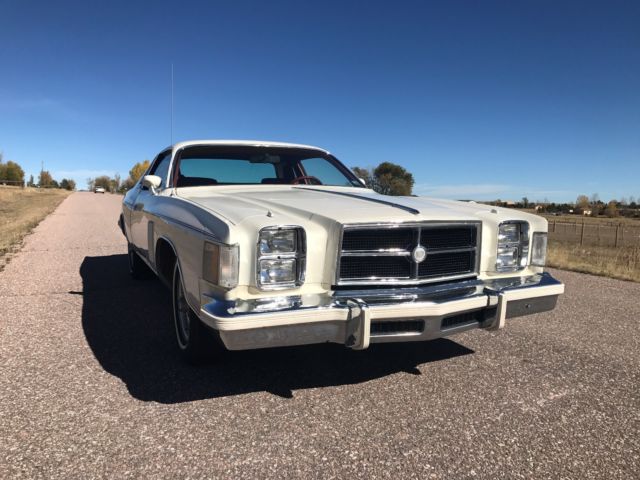 1979 Chrysler 300 Series - photo 2