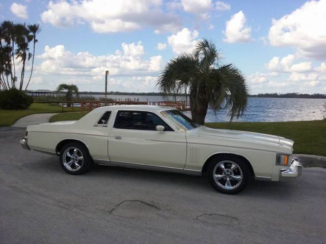 1979 Chrysler 300 Series - photo 12