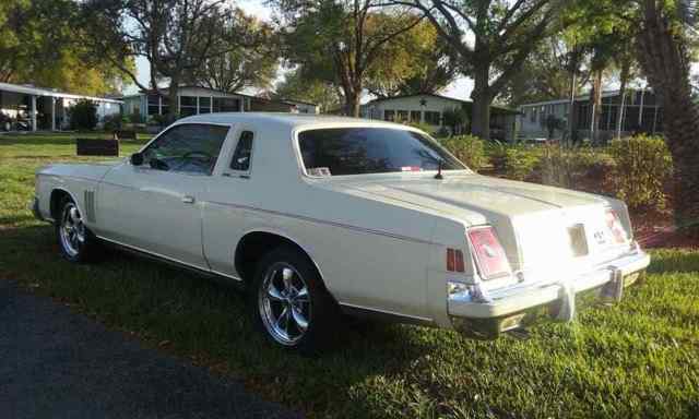 1979 Chrysler 300 Series - photo 3