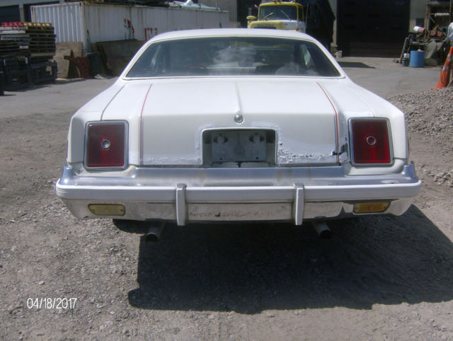 1979 Chrysler 300 Series 300 limited - photo 4