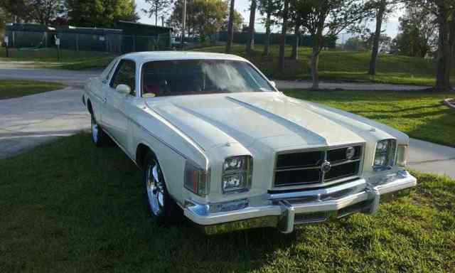 1979 Chrysler 300 Series - photo 3