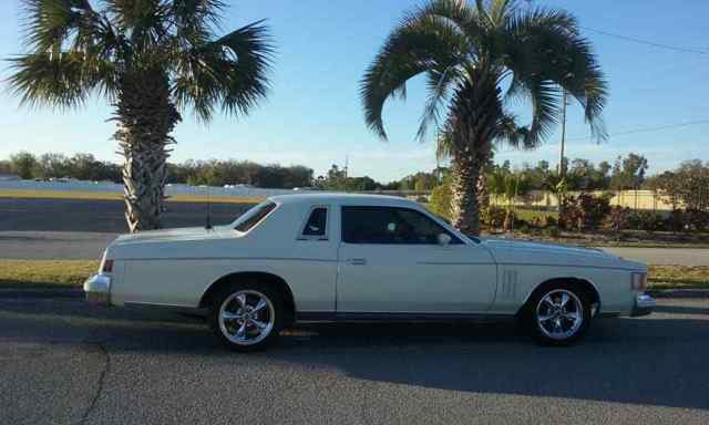 1979 Chrysler 300 Series - photo 8