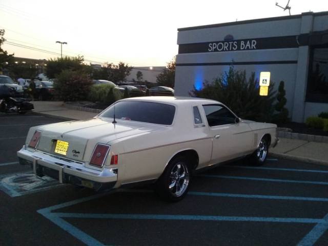 1979 Chrysler 300 Series 300 - photo 4