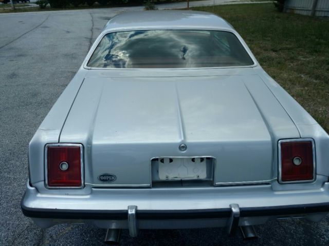 1979 Chrysler 300 Series - photo 3