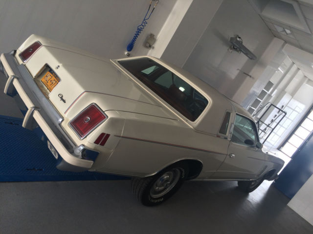1979 Chrysler 300 Series - photo 9