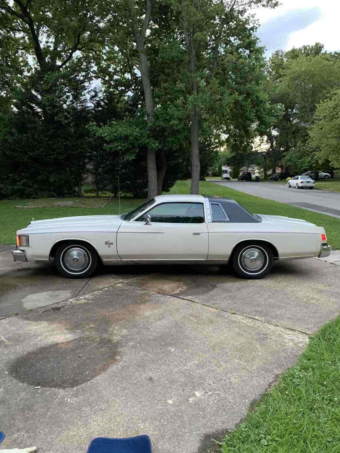 1979 Chrysler Cordoba 5.9 - photo 2