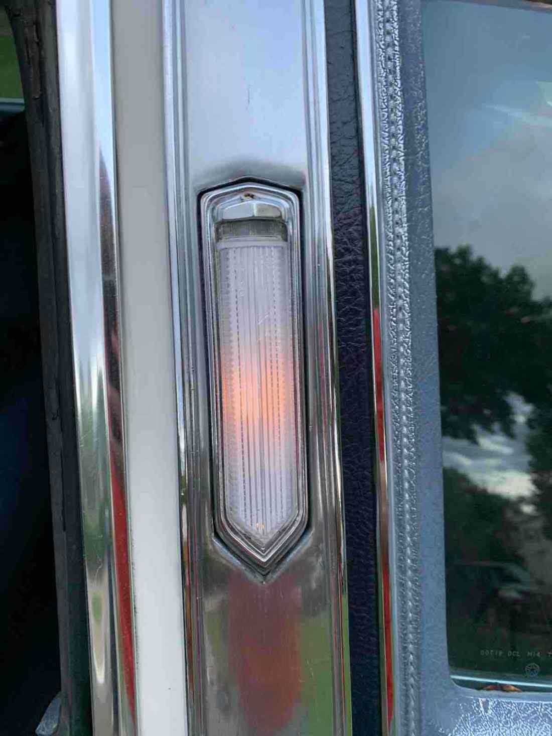 1979 Chrysler Cordoba 5.9 - photo 9