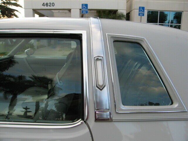 1979 Chrysler Cordoba - photo 11