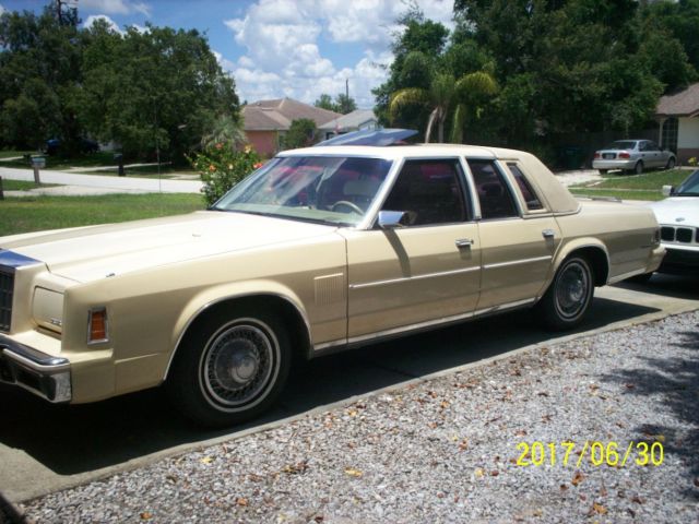 1979 Chrysler New Yorker - photo 2