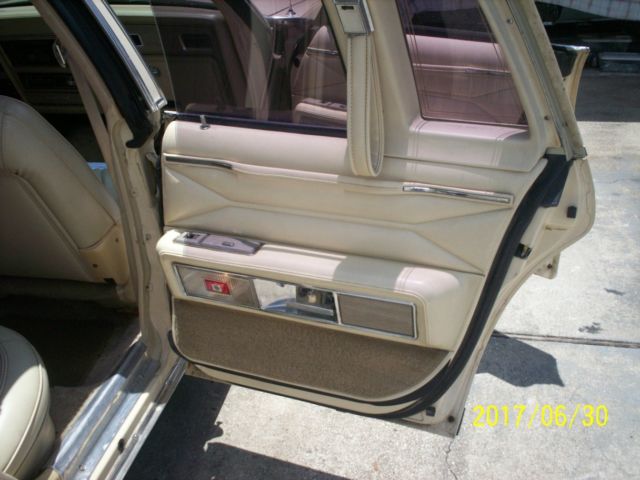 1979 Chrysler New Yorker 5th Avenue - photo 9