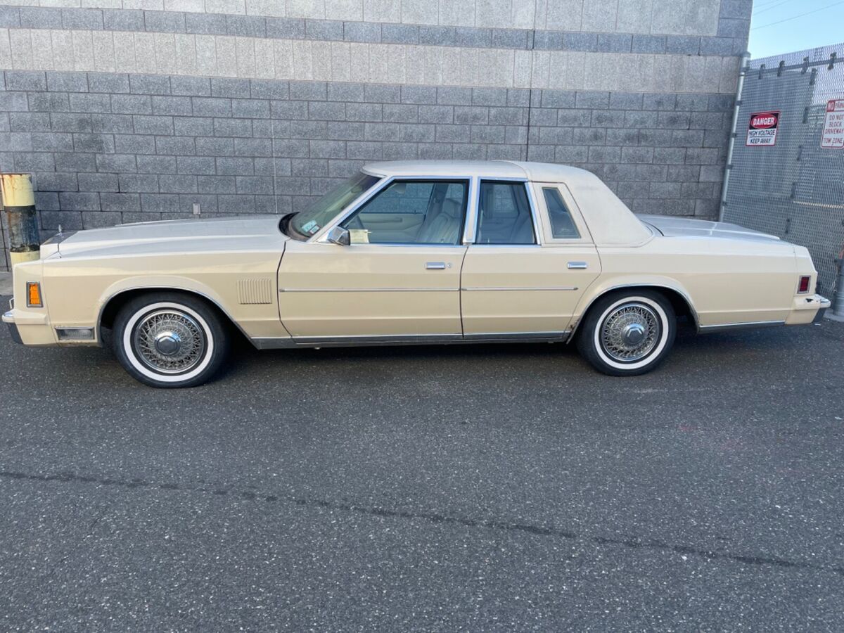 1979 Chrysler New Yorker Fifth Avenue - photo 9