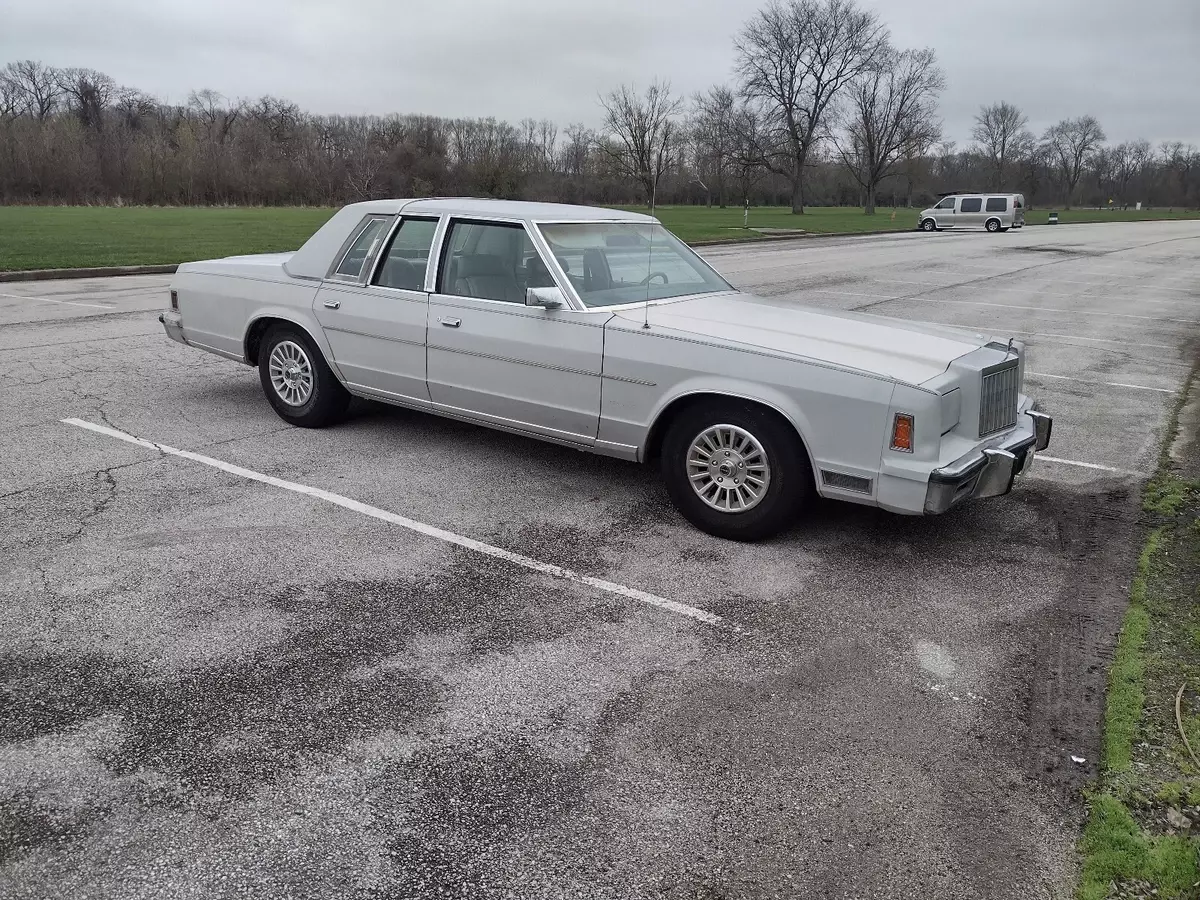 1979 Chrysler New Yorker Sedan Grey 1979 Chrysler New Yorker
