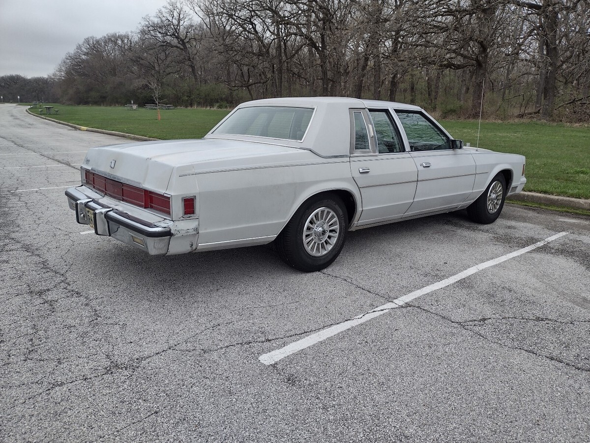 1979 Chrysler New Yorker - photo 2