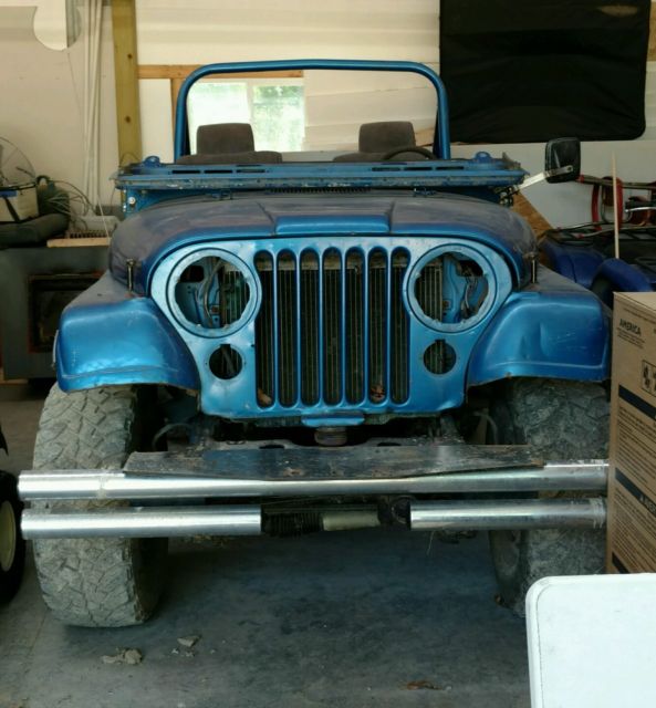 1979 cj5 4x4 33 inch tires, 304 v8 with 3 speed 1979 Jeep CJ