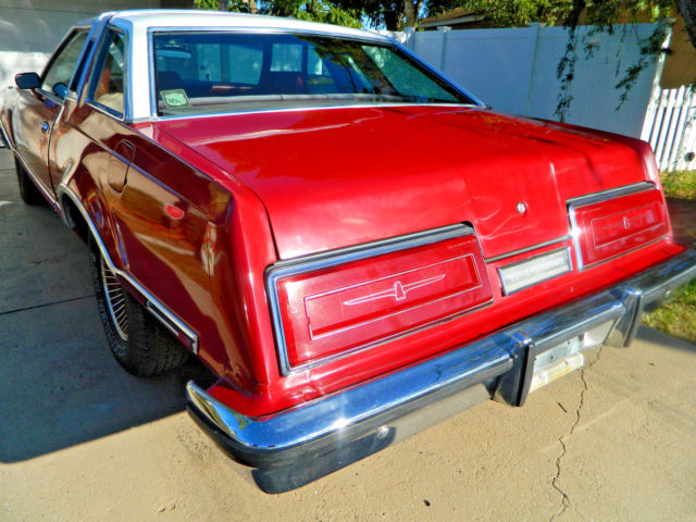 1979 Ford Thunderbird Town Landau - photo 12