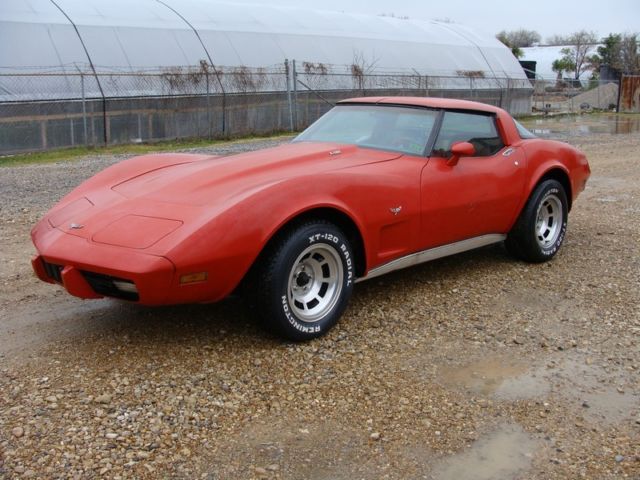 1979 CORVETTE L-82 4 SPEED. ORIGINAL BODY. RED/RED. TEXAS CAR 1979 Chevrolet Corvette